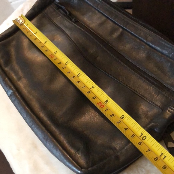 Damton Leather Multi-Pocket travel compartments clutch + detachable strap bag - Picture 11 of 13